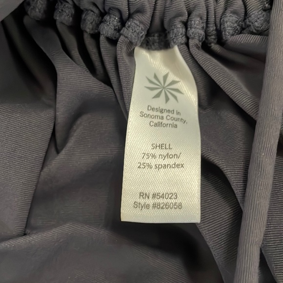 Athleta Tidal Rash Guard Top - Picture 8 of 16